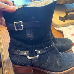 Ugg suede and Sherpa lined boots